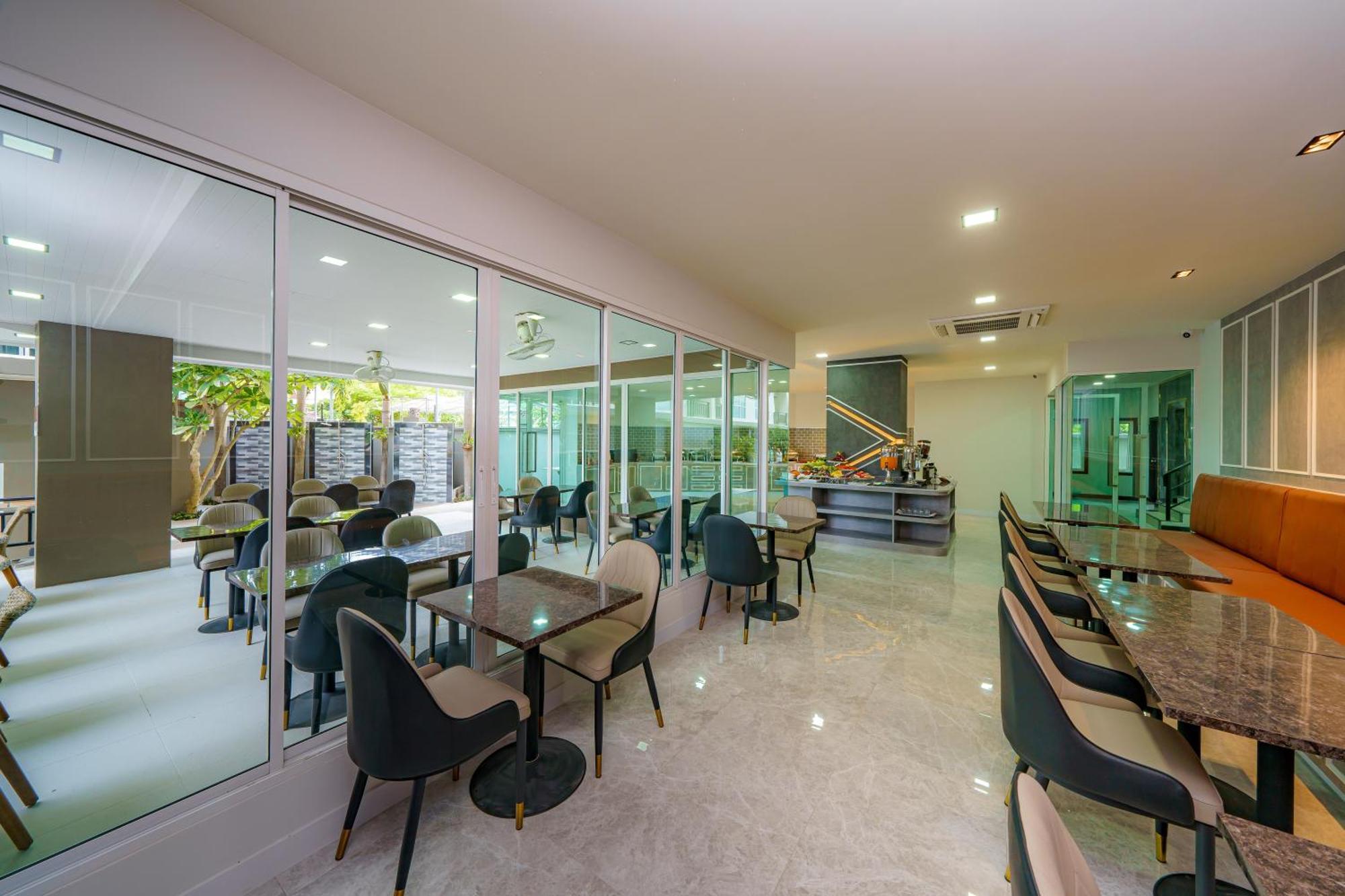 Lhc Hotel And Resort Pattaya Zewnętrze zdjęcie