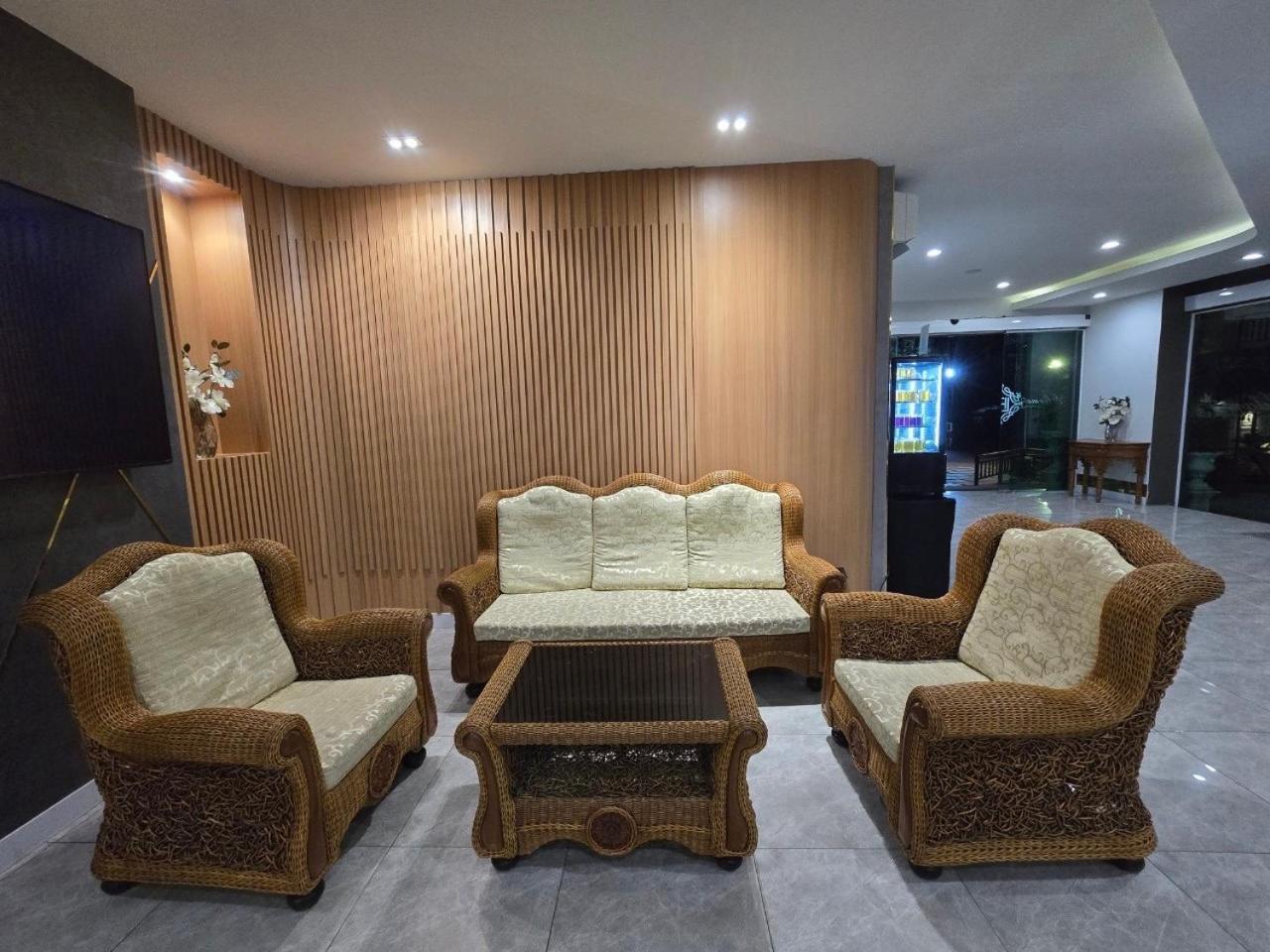 Lhc Hotel And Resort Pattaya Zewnętrze zdjęcie